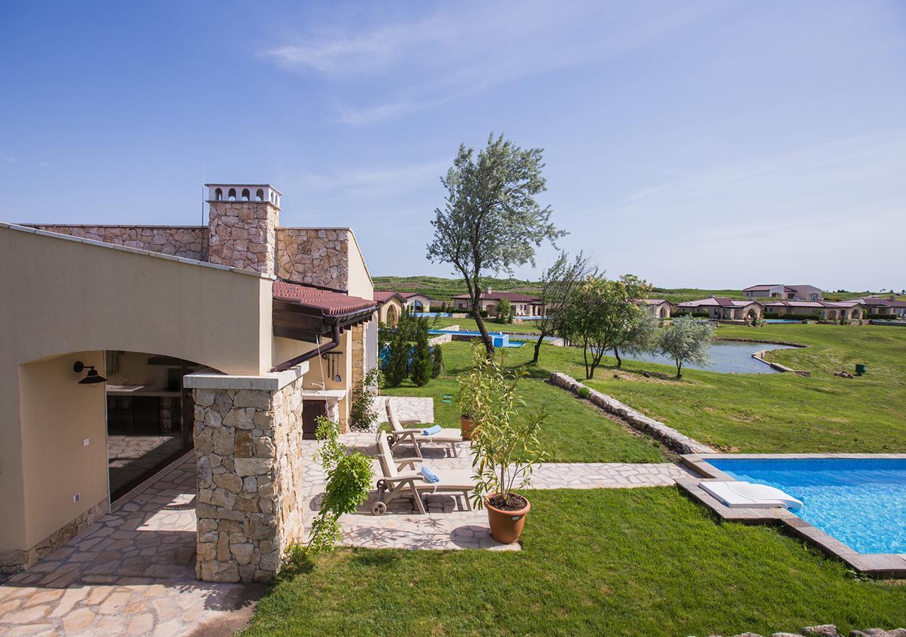 Blacksearama Golf & Villas بالشيك المظهر الخارجي الصورة